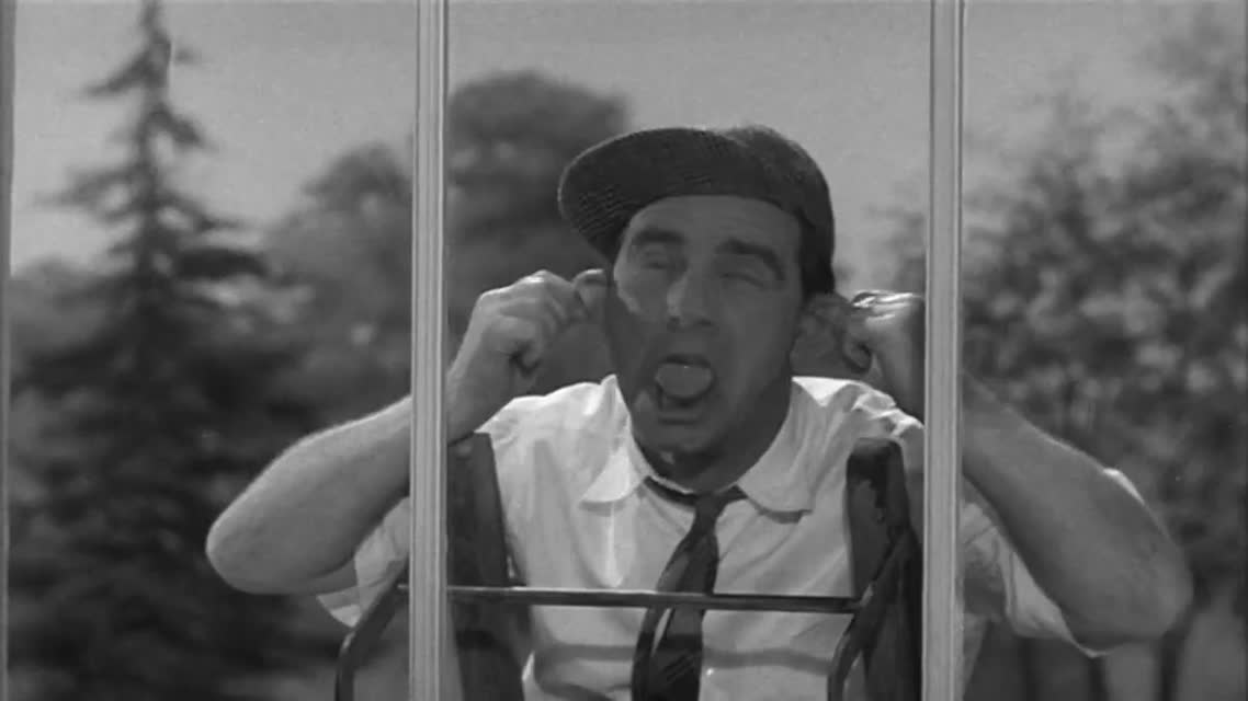 Миcтер Питкин 04 - Вверх тормашками / Up in the World [1956 / Великобритания / комедия / Н.Уиздом]