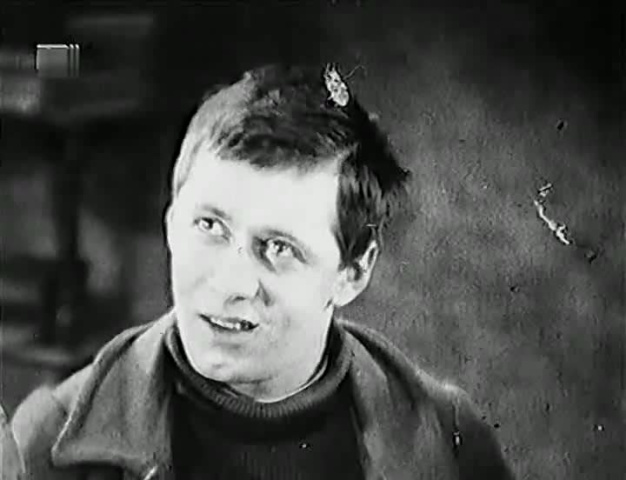 Дом в сугробах (1927)