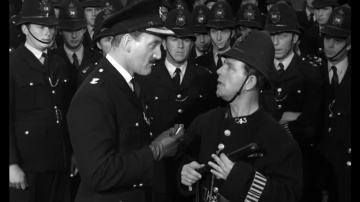 Мистер Питкин 10 - В ногу / On the Beat [1962 / Великобритания / комедия / Н.Уиздом]