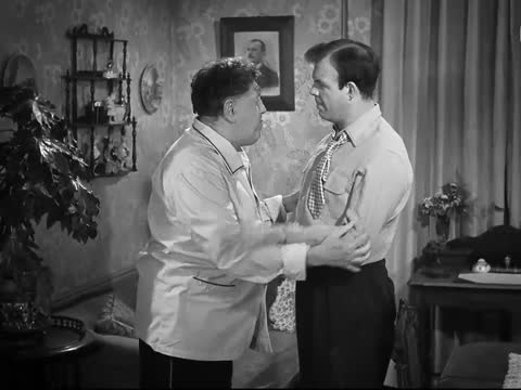 Невыносимый господин Болтун / L’impossible Monsieur Pipelet [1955 / Франция / комедия драма / Л. де Фюнес]