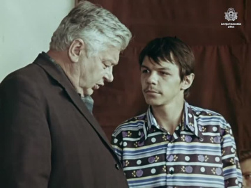 Цыплят по осени считают (1973)