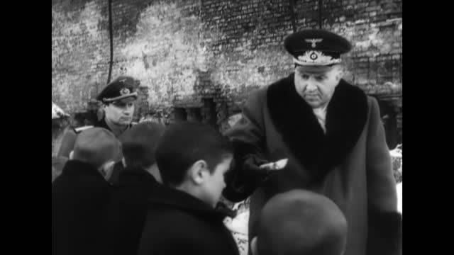 Часы остановились в полночь (1958)