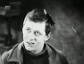 Дом в сугробах (1927)